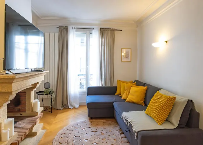 Spacious For 6 People * 파리