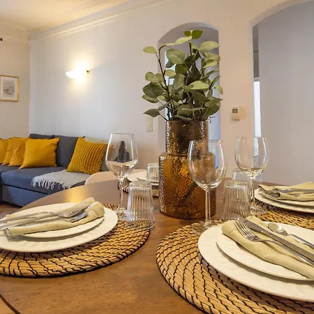 Spacious For 6 People Апартаменты *